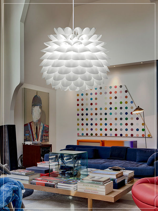 Pendant Lamp Shade Star in a Living Room.